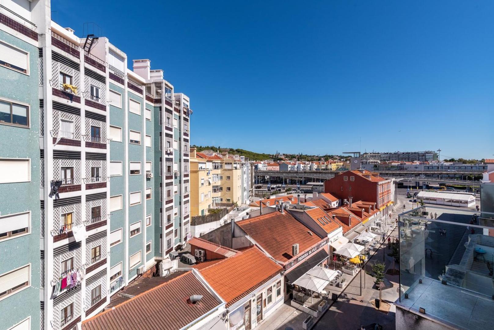Apartament Guestready - Alges Apt With Stunning Rooftop Pool Zewnętrze zdjęcie